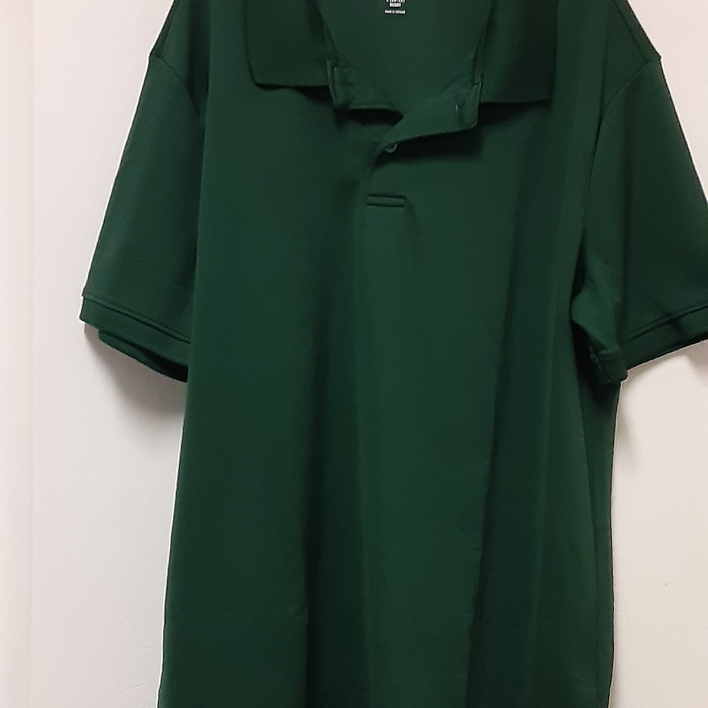 Short sleeve t-shirt boys dark green size 10/12